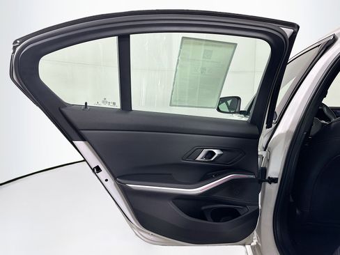 Used 2025 BMW 330i Sedan RWD image 27