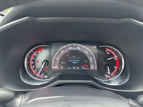 Certified 2024 Toyota RAV4 XLE Premium image 24