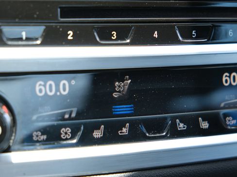 Used 2016 BMW 740i RWD image 25
