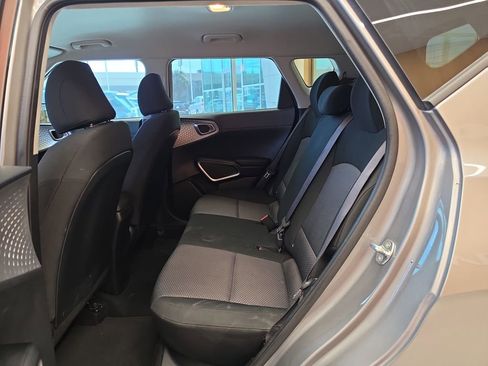 Used 2025 Kia Soul LX image 29