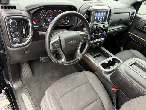 Used 2021 Chevrolet Silverado 1500 LT Trail Boss w/ Convenience Package II image 11