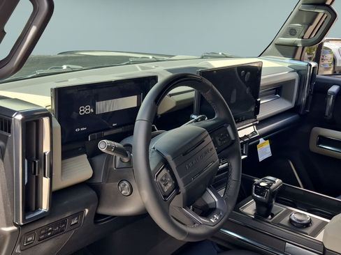 New 2026 GMC Hummer EV 4x4 Crew Cab image 9