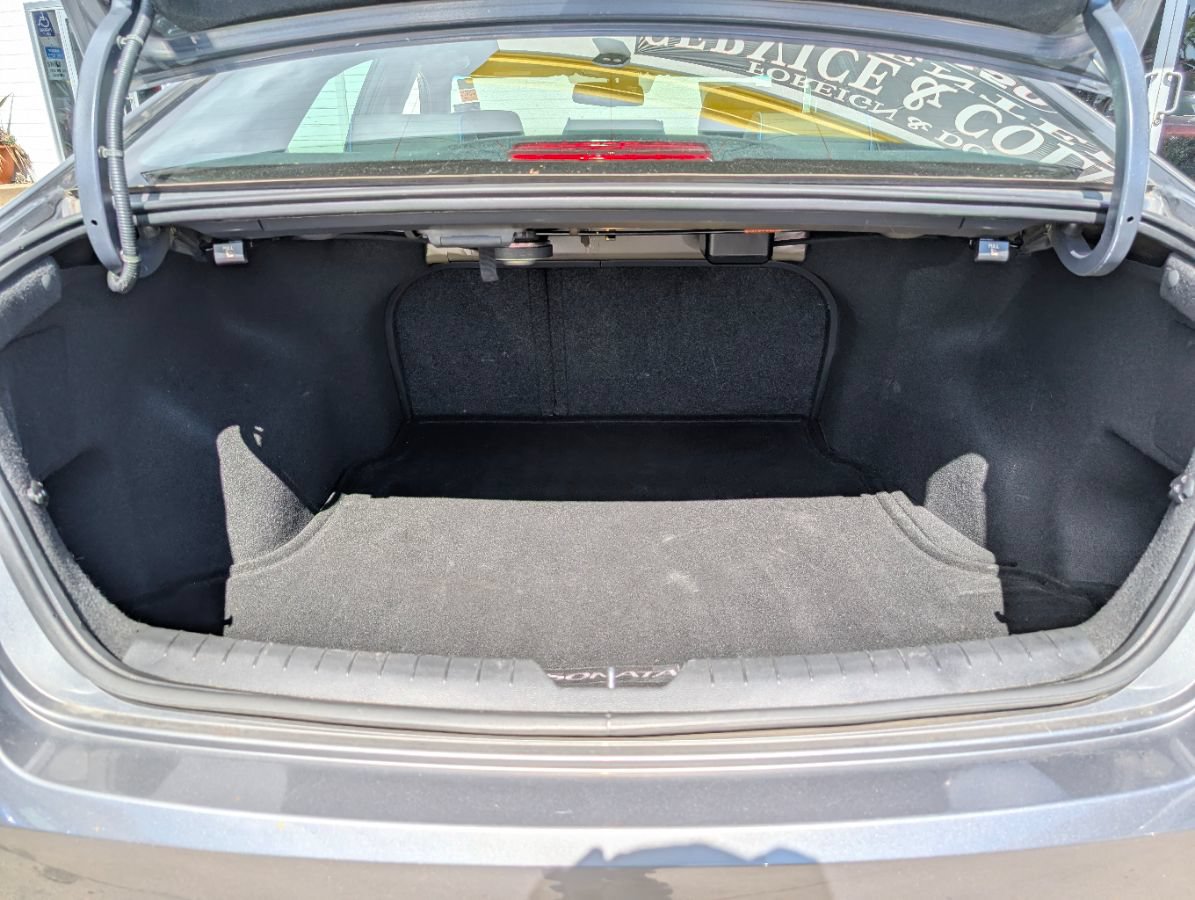 Used 2019 Hyundai Sonata Limited w/ Cargo Package FWD image 10