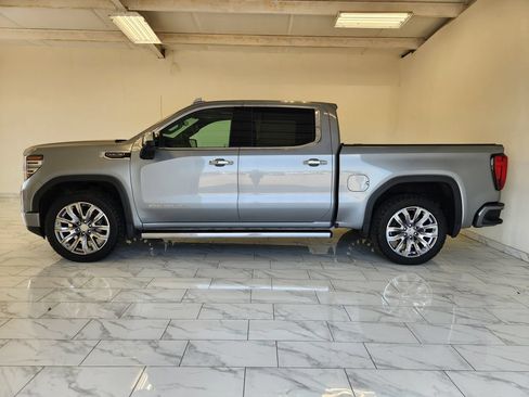 Used 2024 GMC Sierra 1500 Denali w/ Denali Reserve Package AWD/4WD image 4