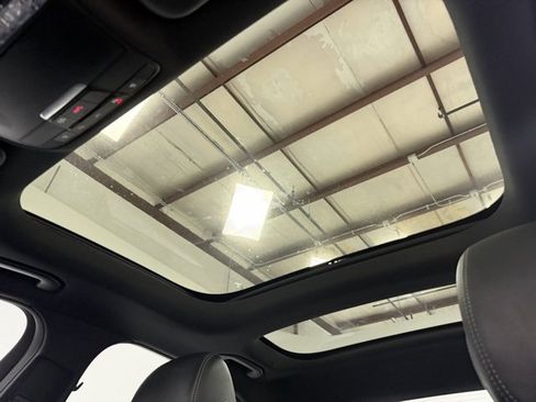 Used 2019 Mercedes-Benz E 300 4MATIC w/ Premium 1 Package image 26