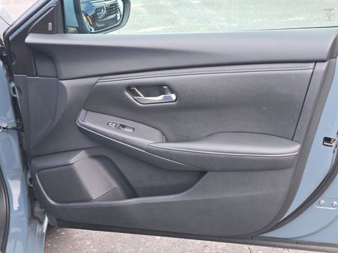 Used 2024 Nissan Sentra SV image 5