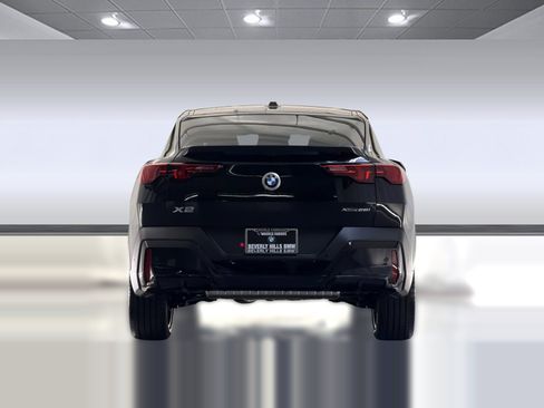 New 2026 BMW X2 xDrive28i w/ Technology Package AWD/4WD image 10