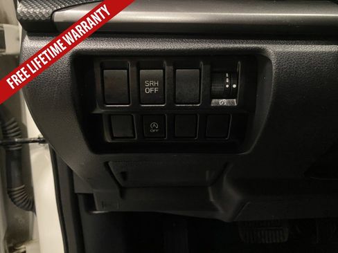 Used 2023 Subaru Forester Premium AWD/4WD image 33