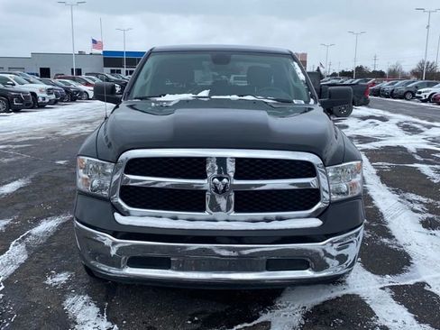Used 2022 RAM 1500 Classic SLT image 2