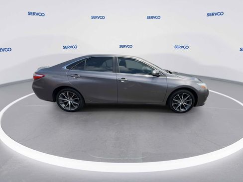Used 2015 Toyota Camry LE FWD image 9