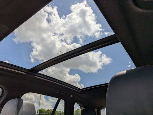 Used 2021 BMW X5 sDrive40i w/ Premium Package RWD image 17