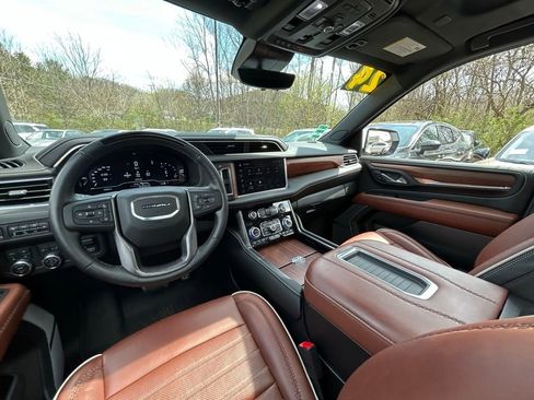 Used 2024 GMC Yukon Denali Ultimate image 5