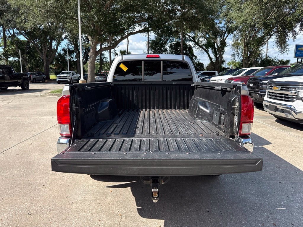 Used 2017 Toyota Tacoma TRD Off-Road w/ Tow Package AWD/4WD image 22