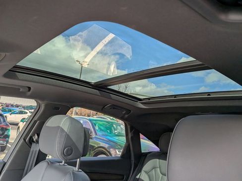 Used 2023 Audi Q5 2.0T Premium Plus w/ Premium Plus Package image 13