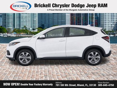 Used 2023 Honda HR-V LX image 6