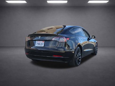 Used 2023 Tesla Model 3 Performance image 4