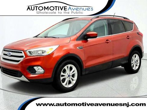 Used 2019 Ford Escape SEL FWD image 1