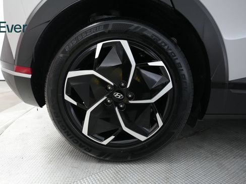 Used 2024 Hyundai Ioniq 5 SEL RWD image 22