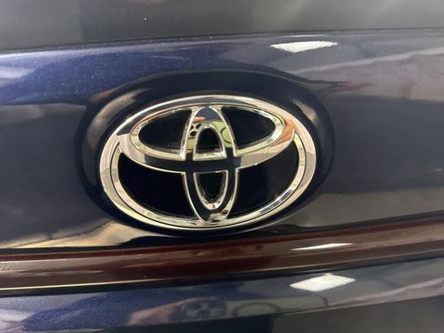 Used 2020 Toyota Corolla XSE image 15