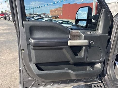 Used 2021 Ford F250 Lariat AWD/4WD image 18