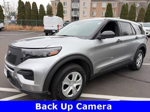 Used 2025 Ford Explorer 4WD Police Interceptor image 3