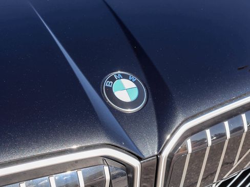 Used 2025 BMW X3 xDrive30i w/ Premium Package image 11