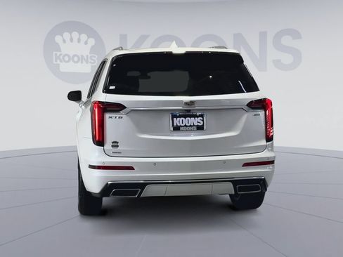 Used 2025 Cadillac XT6 Premium Luxury w/ LPO, Floor Liner Package AWD/4WD image 10