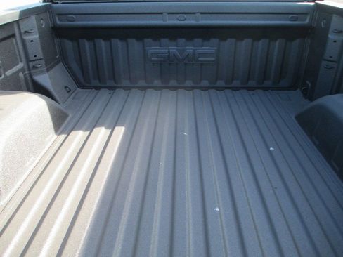 New 2026 GMC Sierra 1500 Elevation w/ Elevation Premium Package image 6