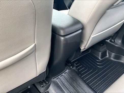 Used 2024 Chevrolet TrailBlazer LT w/ LT Cold Weather Package FWD image 10