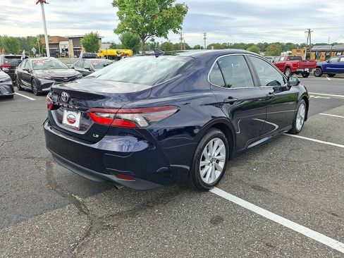 Used 2021 Toyota Camry LE FWD image 6