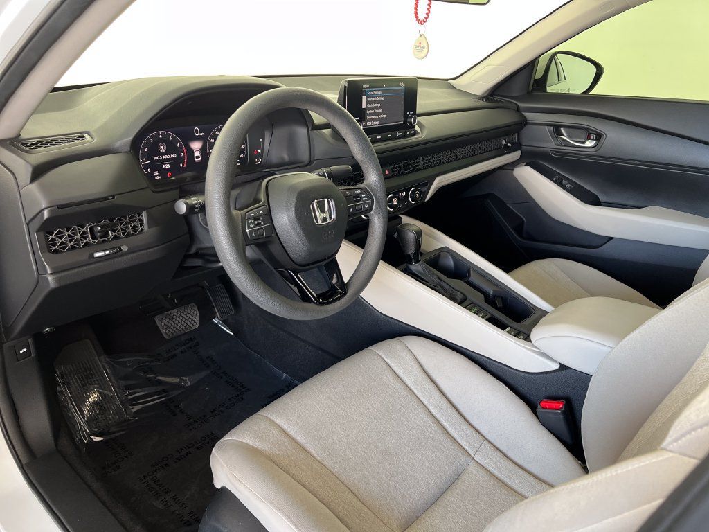 Used 2023 Honda Accord LX image 19