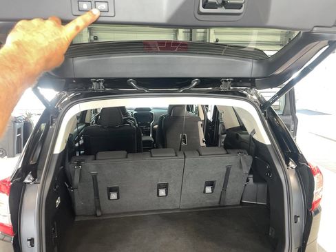 Used 2022 Subaru Ascent Premium w/ Convenience Package image 22