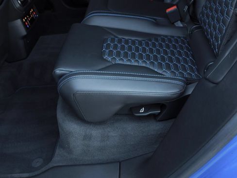 Used 2019 Lamborghini Urus AWD/4WD image 35