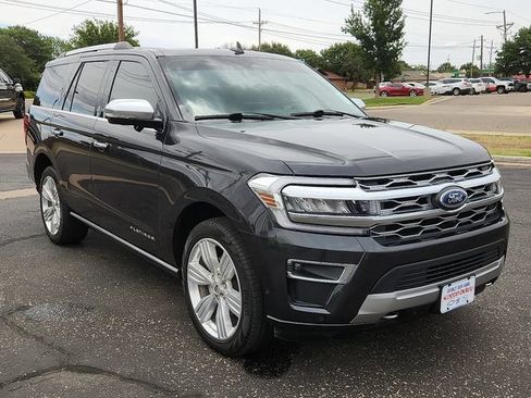 Used 2024 Ford Expedition Platinum AWD/4WD image 6