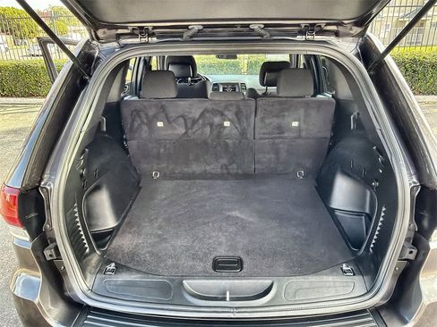 Used 2021 Jeep Grand Cherokee Laredo image 20