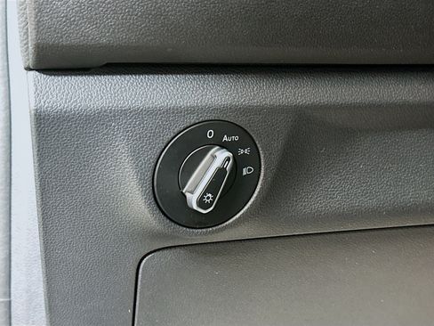 Used 2024 Volkswagen Jetta S image 10