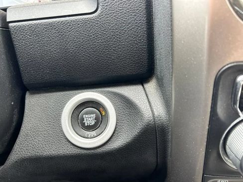 Used 2017 RAM 1500 Laramie w/ Convenience Group AWD/4WD image 22