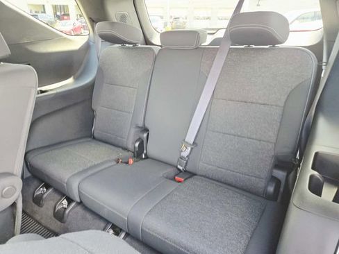 Used 2026 Chevrolet Traverse LT w/ Midnight/Sport Edition FWD image 10