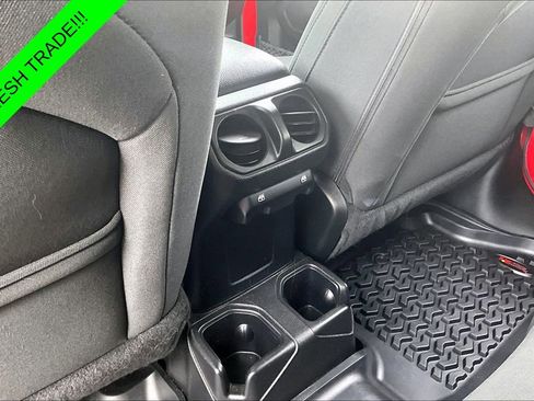 Used 2018 Jeep Wrangler Unlimited Sport S AWD/4WD image 10
