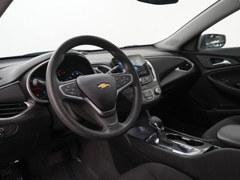 Used 2022 Chevrolet Malibu LS FWD image 21