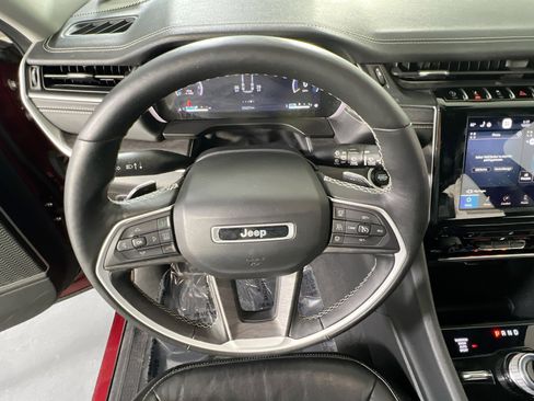 Used 2021 Jeep Grand Cherokee L Limited image 11