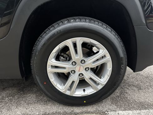 Used 2021 GMC Terrain SLE w/ Driver Convenience Package image 32