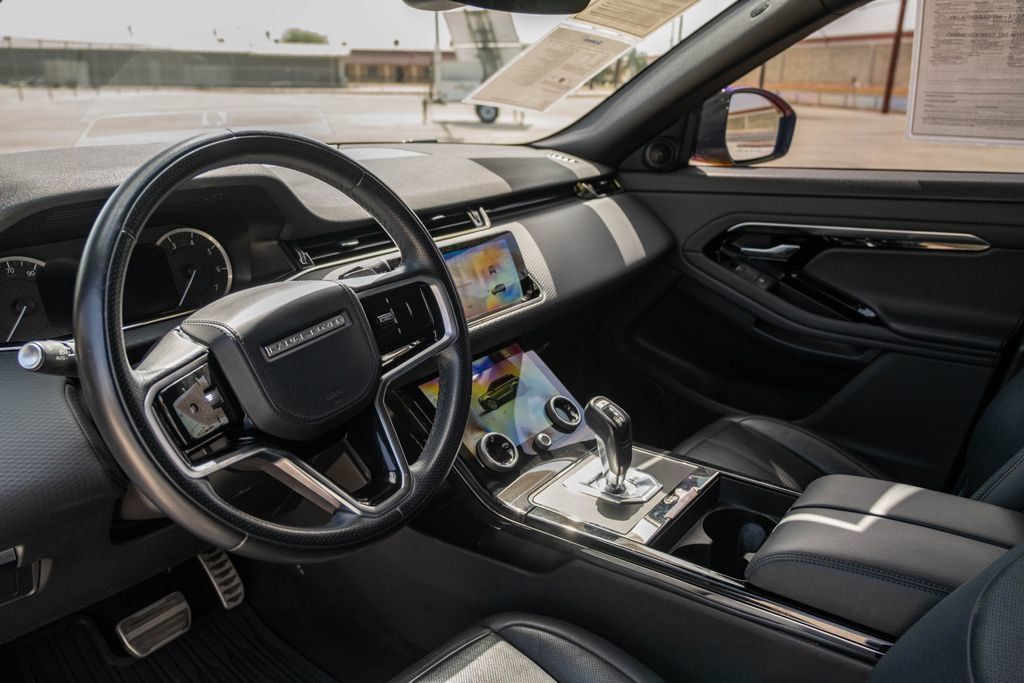 Used 2023 Land Rover Range Rover Evoque R-Dynamic S AWD/4WD image 14