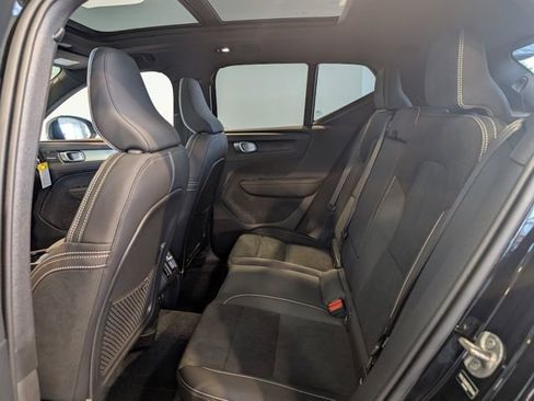 New 2026 Volvo XC40 B5 Ultra w/ Climate Package image 24