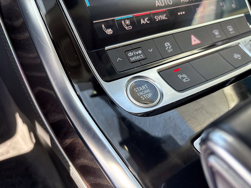Used 2023 Audi Q8 Premium Plus w/ Premium Plus Package AWD/4WD image 22