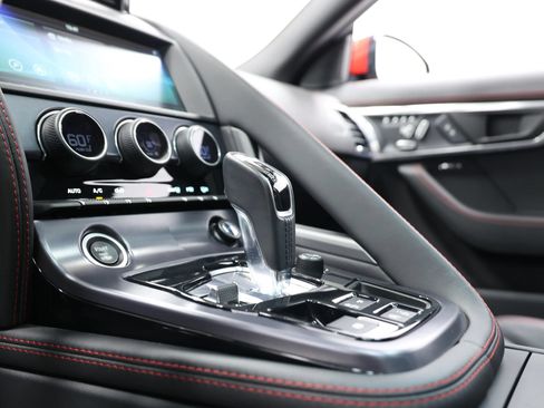 Used 2021 Jaguar F-TYPE R AWD/4WD image 50