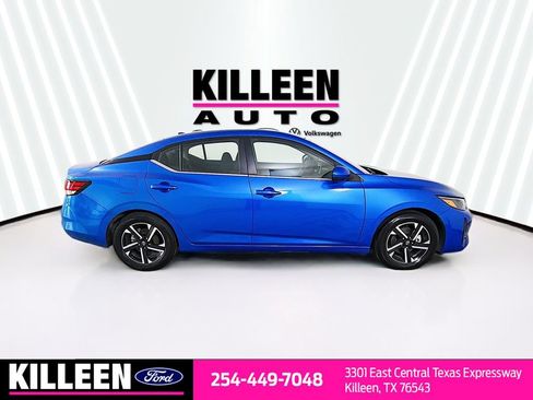 Used 2025 Nissan Sentra SV FWD image 9