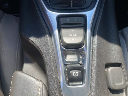 Used 2018 Chevrolet Camaro SS image 21