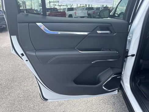 New 2026 GMC Acadia Elevation w/ Black Edition FWD image 15