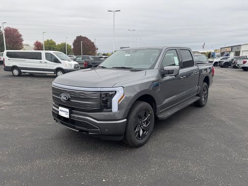 New 2025 Ford F150 Lightning Lariat image 7